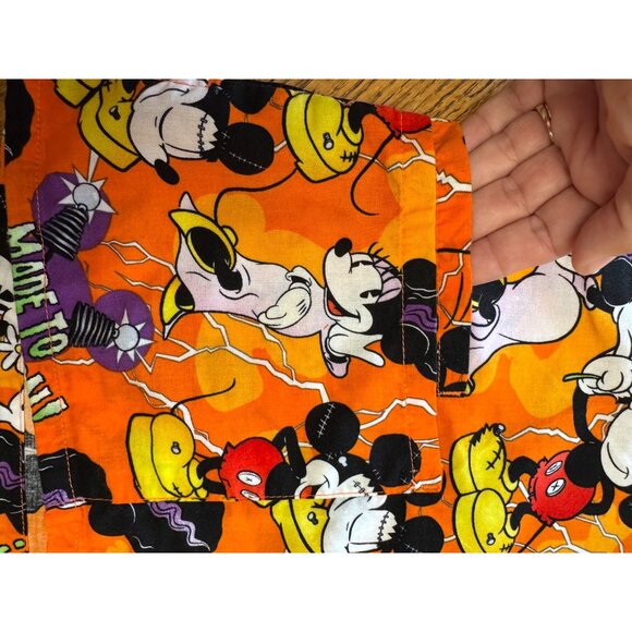 Disney Mickey Minnie Mouse Halloween Scrub Top S Cotton Orange V-Neck - Picture 7 of 11
